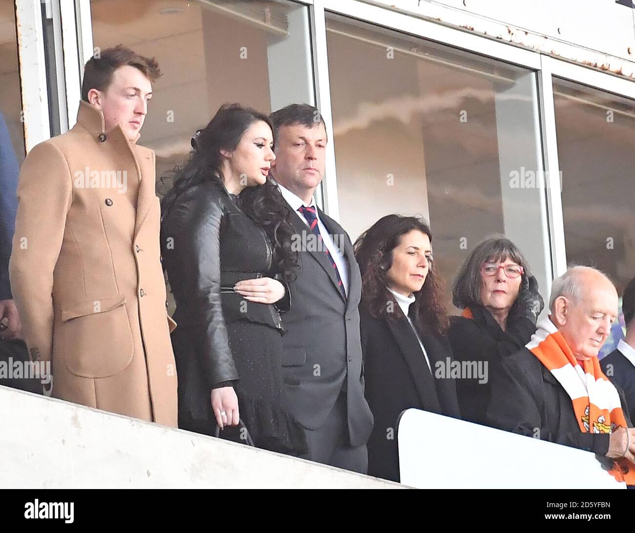 Blackpool-Clubvorsitzender Karl Oyston (Mitte) im Jimmy Armfield Tribut Stockfoto