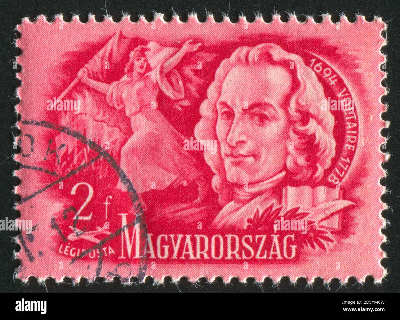 UNGARN- UM 1948: Briefmarke gedruckt von Ungarn, zeigt Francois Voltaire, um 1948 Stockfoto