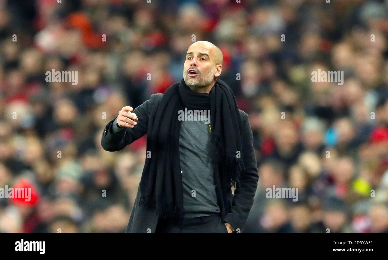 Manchester City-Trainer Pep Guardiola Gesten an der Seitenlinie Stockfoto Manchester City-Trainer Pep Guardiola Gesten an der Seitenlinie Stockfoto