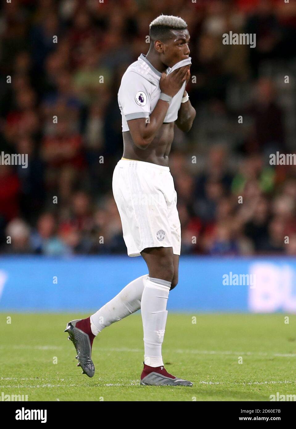 Paul Pogba von Manchester United wird während der Premiere League ersetzt Spiel im Vitality Stadium Stockfoto