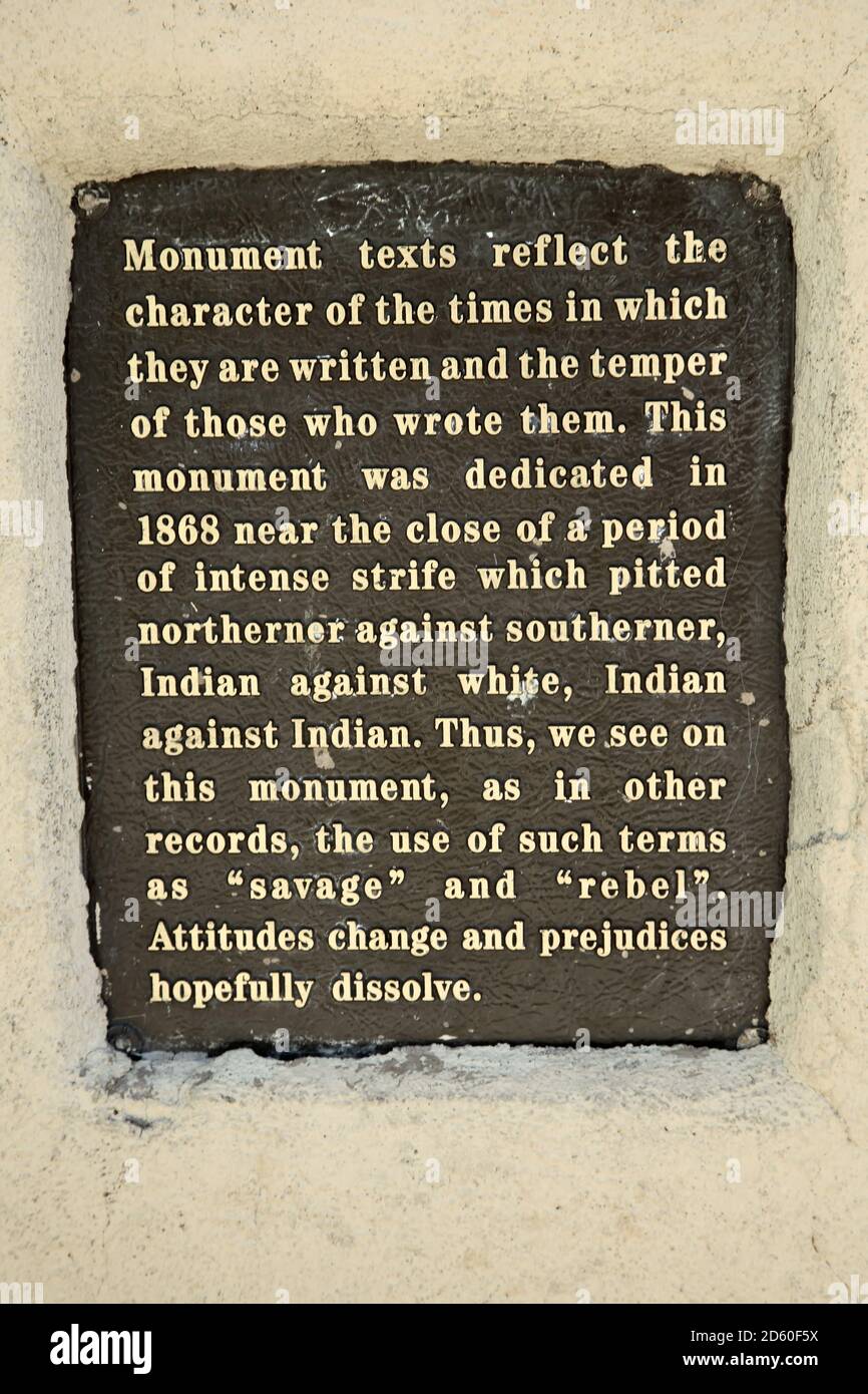Plakette vor dem militärischen Obelisk (1868), Santa Fe Plaza, New Mexico USA Stockfoto