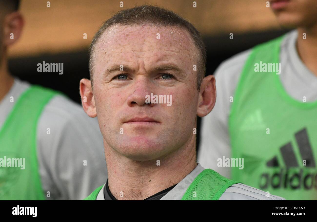 DC United Spieler Wayne Rooney steht während der US National Anthem vor dem Major League Soccer Spiel zwischen D.C. United und Vancouver Whitecaps FC im Audi Field Stadium am 14. Juli 2018 in Washington D.C. Stockfoto