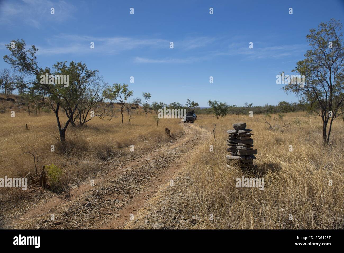DARWIN, AUSTRALIEN - 16. Jul 2018: Geländewagen oder vier mal vier auf einer Feldstrecke im Outback bei Darwin, Australien. Stockfoto