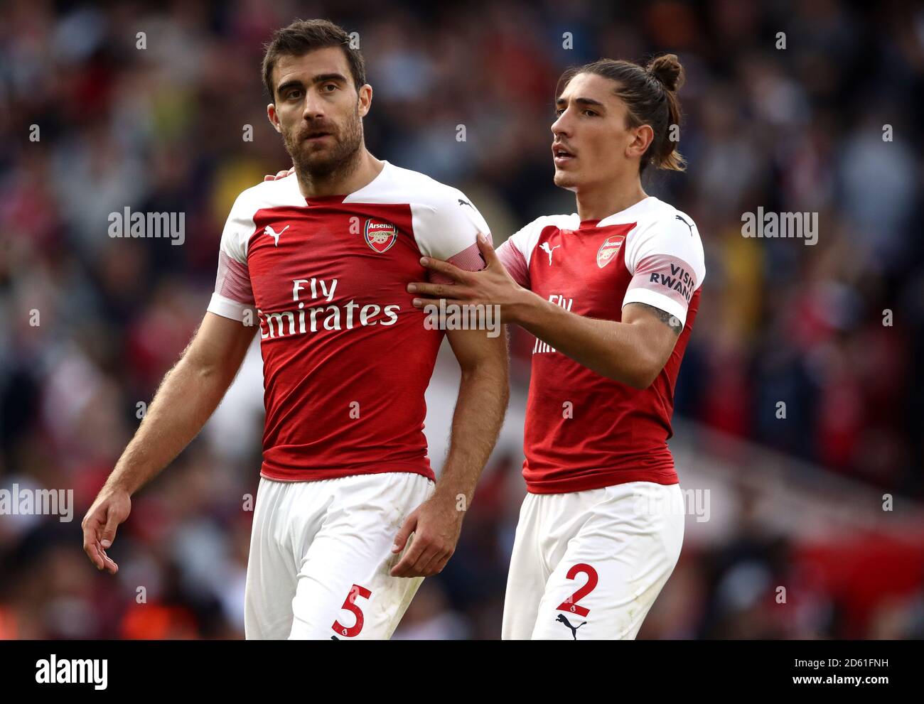 Arsenals Sokratis Papastathopoulos (links) und Hector Bellerin Stockfoto