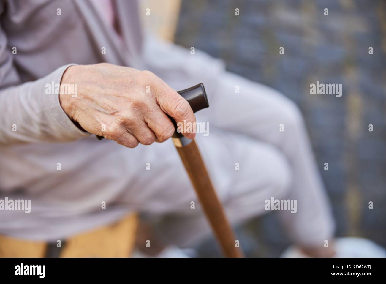 Das Älterwerden kann eine Herausforderung für die Mobilität werden Stockfoto