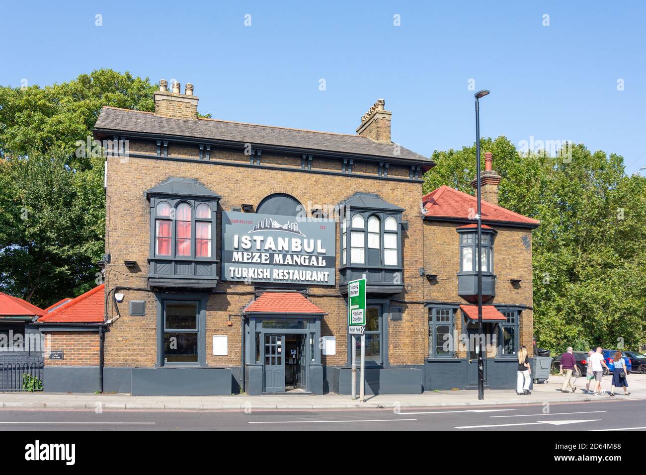 Istanbul Meze Mangal Turkish Restaurant, High Street, Colliers Wood, London Borough of Merton, Greater London, England, Großbritannien Stockfoto