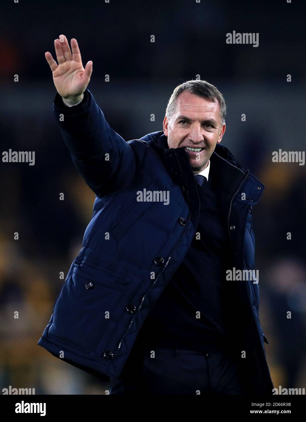 Leicester City Manager Brendan Rodgers würdigt die Fans nach dem Schlusspfiff Stockfoto