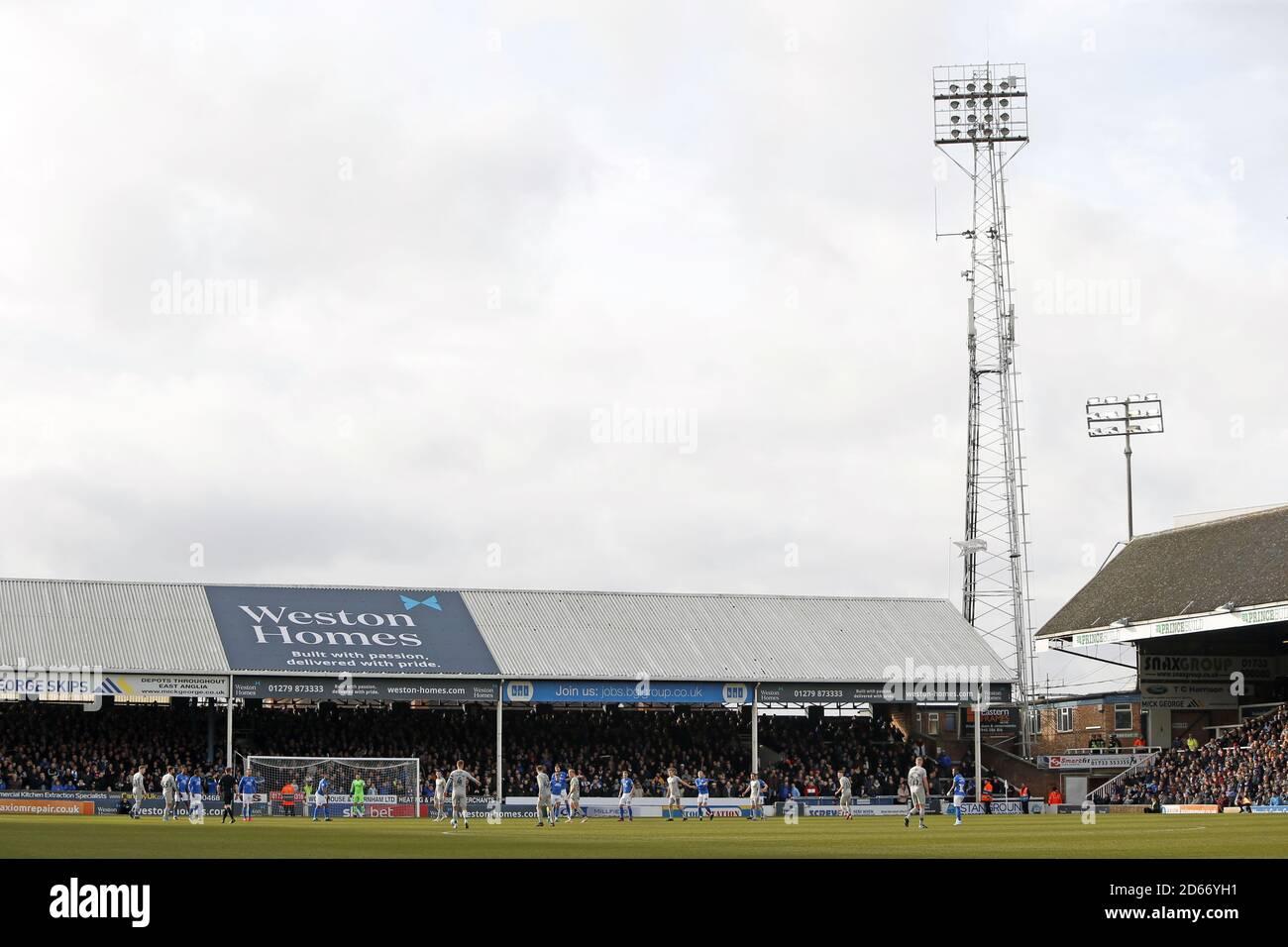 Ein allgemeiner Blick in das Weston Homes Stadium während des Spiels zwischen Peterborough United und Portsmouth Stockfoto