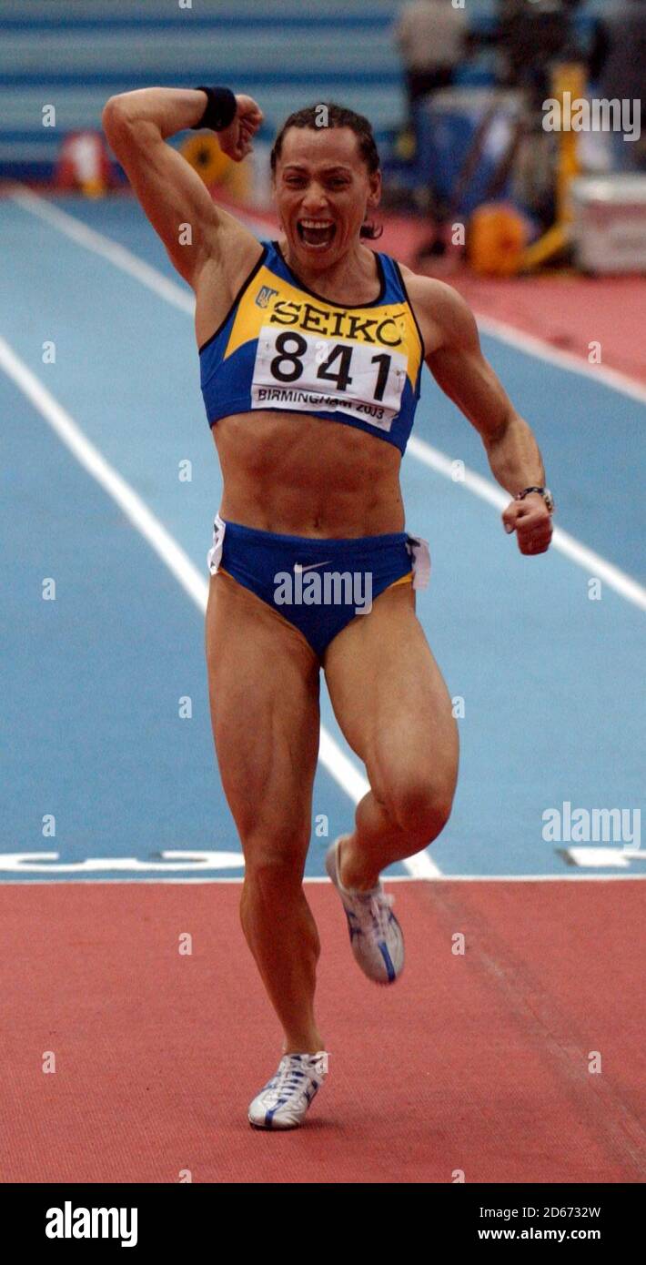 Zhanna Block aus der Ukraine gewinnt das 60m-Finale der Frauen Stockfoto