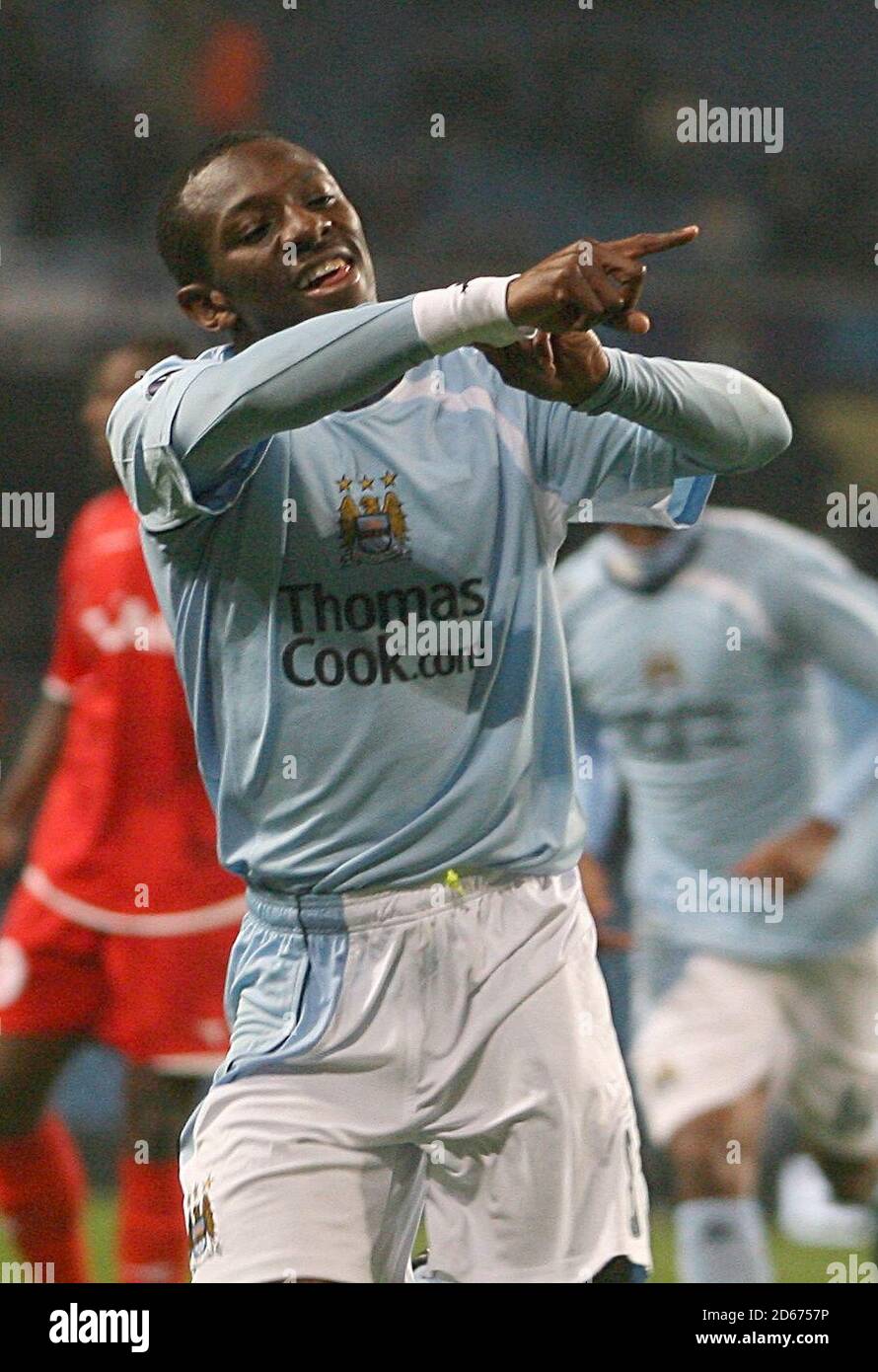 Shaun Wright-Phillips von Manchester City feiert nach dem Tor zum ersten Tor Stockfoto