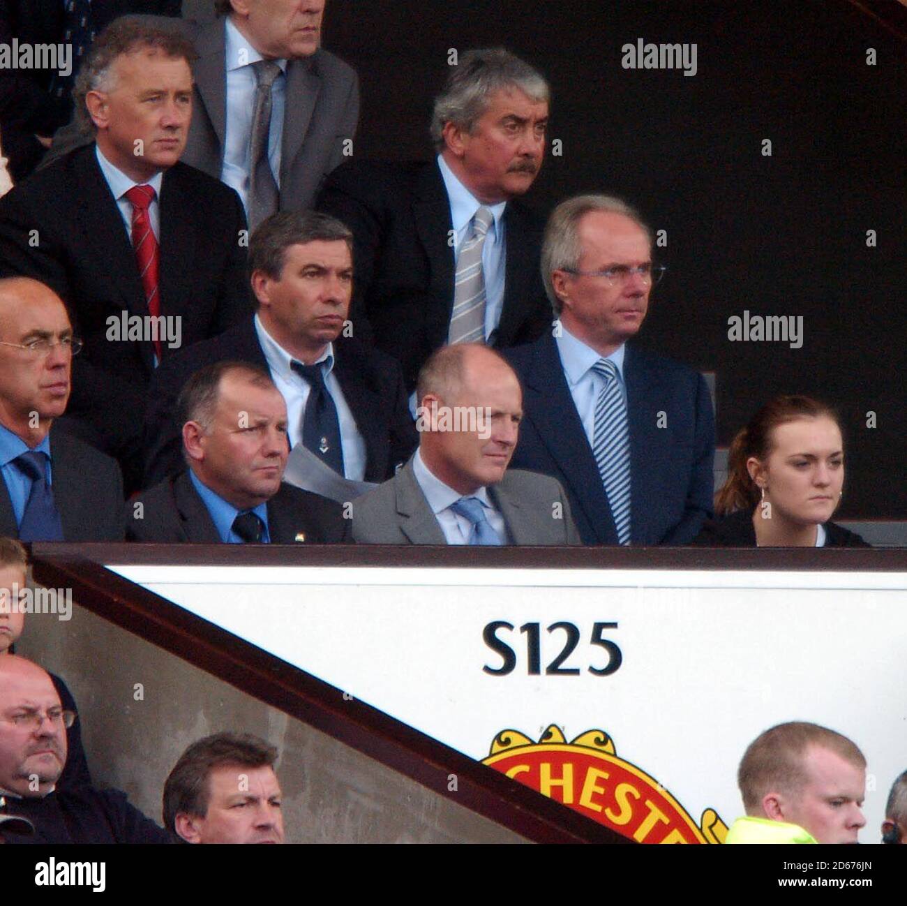 England Manager Sven Goran Eriksson im Stand zu beobachten Das Manchester United und Liverpool Spiel Stockfoto