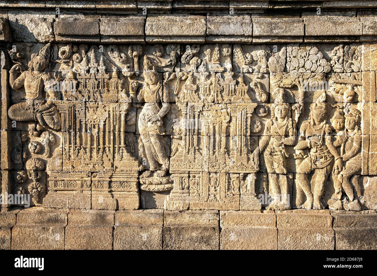 Bas-Reliefs im buddhistischen Tempel Borobudur, Java Island, Indonesien Stockfoto