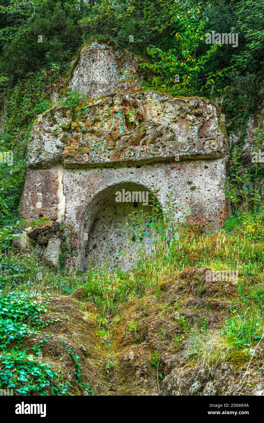 Sovana, Nekropole von Sopraripa: Grab der Sirene Stockfoto
