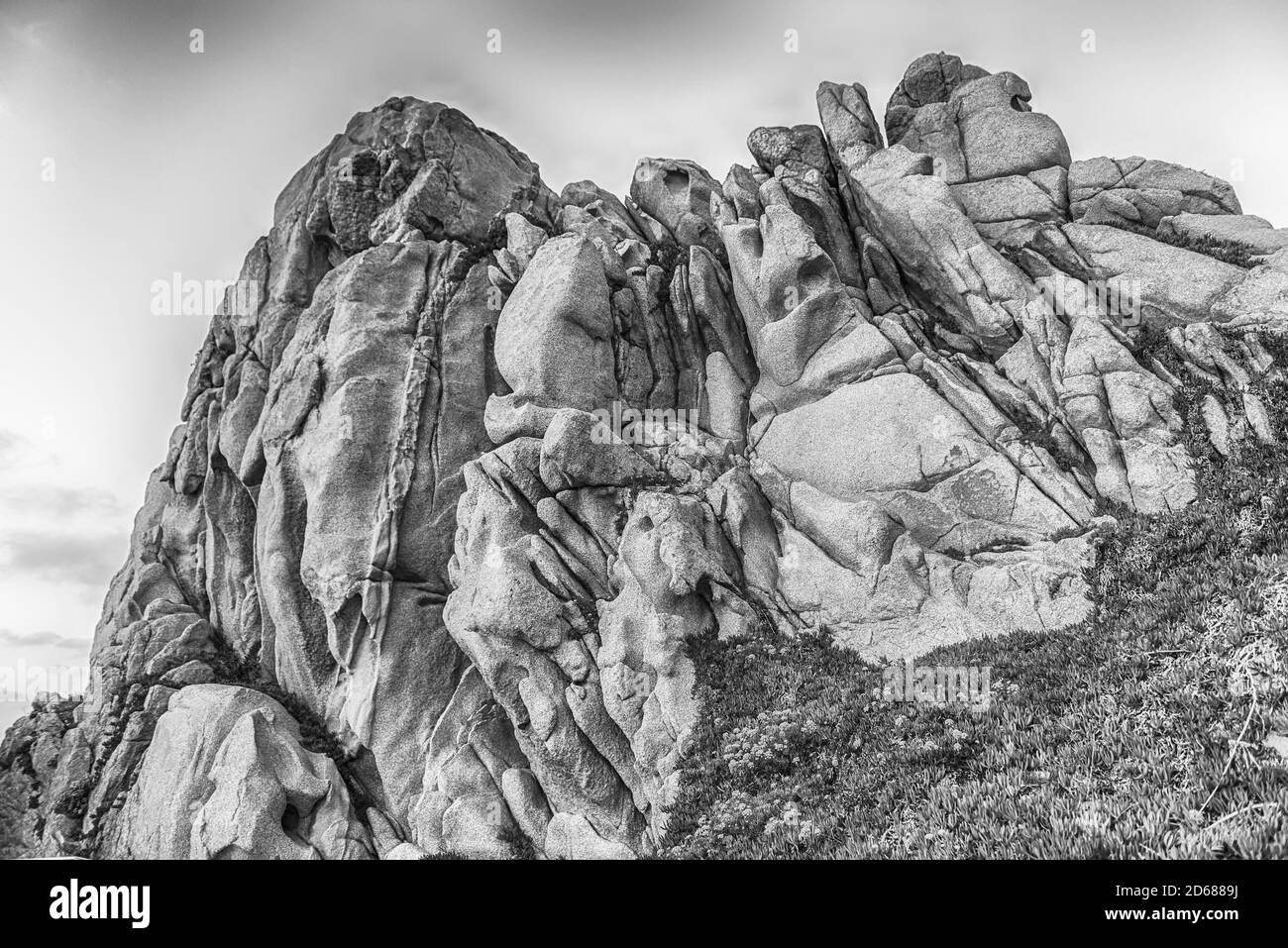 Blick auf die malerischen Granitfelsen in Santa Teresa Gallura, Nordsardinien, Italien Stockfoto