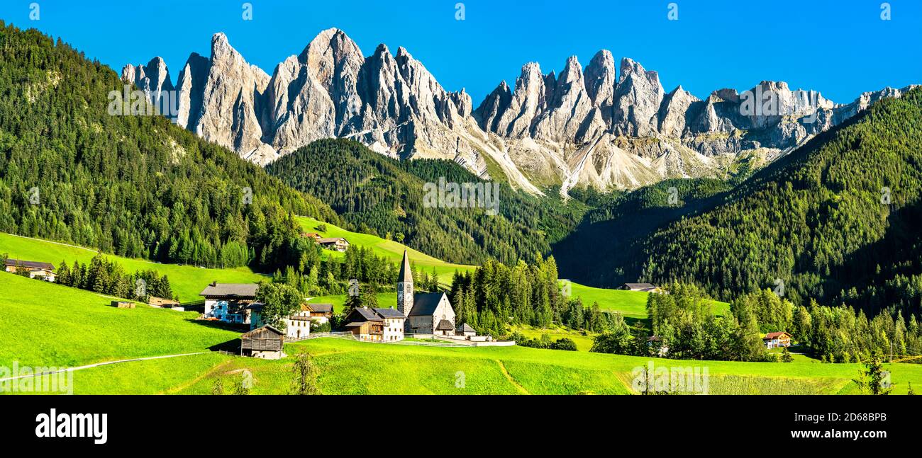 Chruch bei Santa Maddalena in den Dolomiten, Italien Stockfoto
