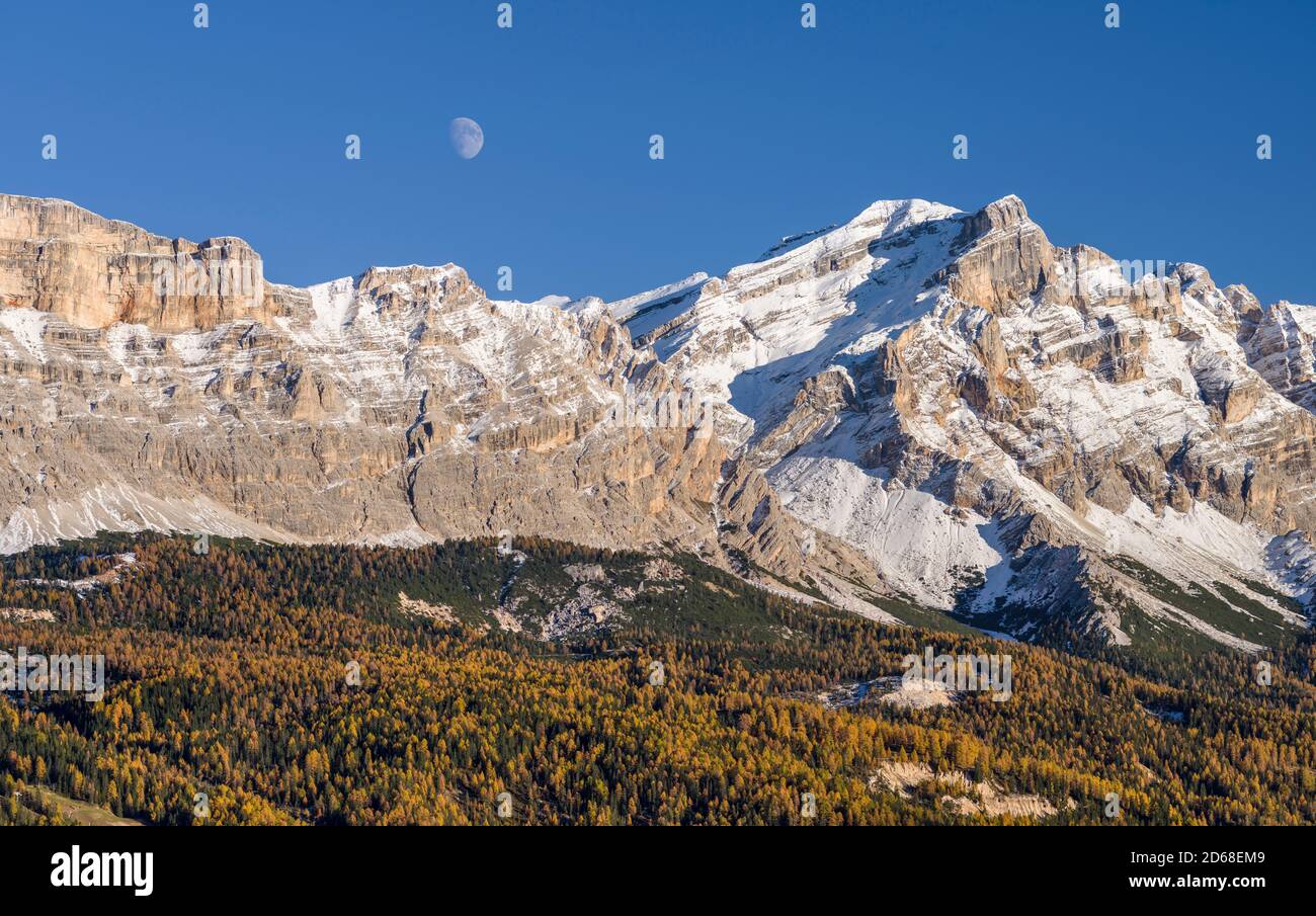 Piz de Lavarella in Fanes Gebirge in Südtirol - Südtirol. Die Dolomiten sind als UNESCO-Weltkulturerbe. europa, Mitteleuropa, IT Stockfoto