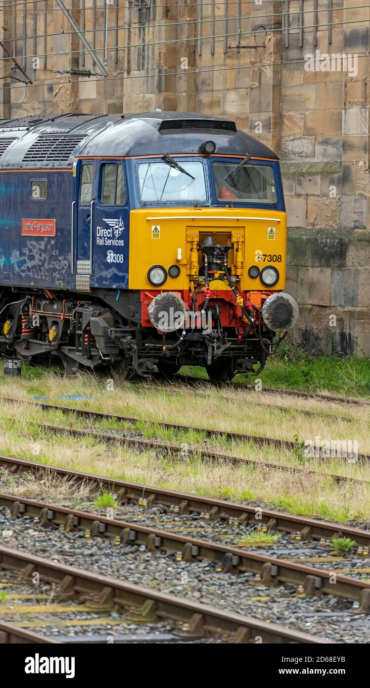 Direct Rail Services, Diesel/Electric 57/3 Class „Jamie Ferguson“ am Bahnhof Carlisle Stockfoto