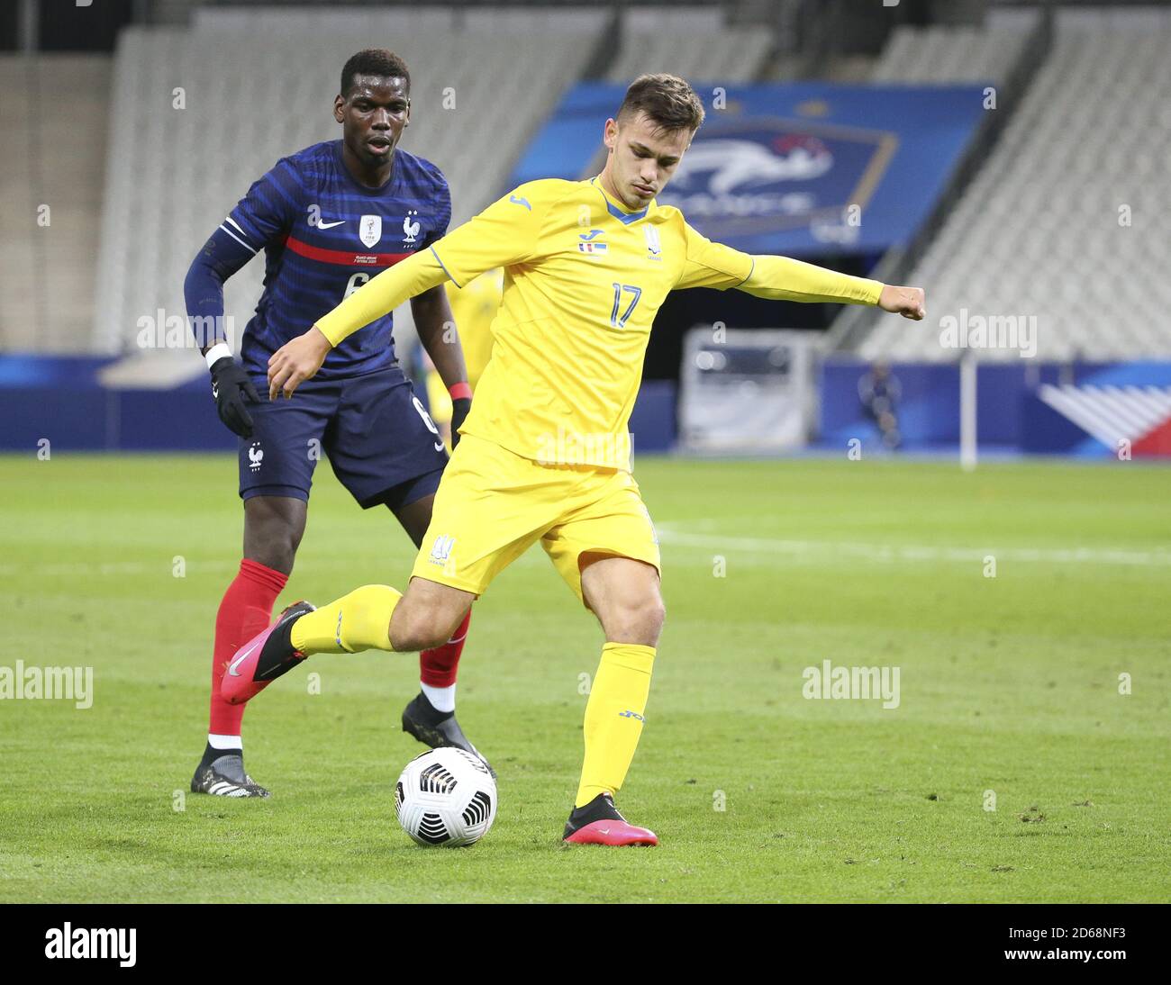 Olodymyr Shepelev der Ukraine, Paul Pogba von Frankreich während des Freundschaftsspiels zwischen Frankreich und der Ukraine am 7. Oktober 2020 in Stade Stockfoto