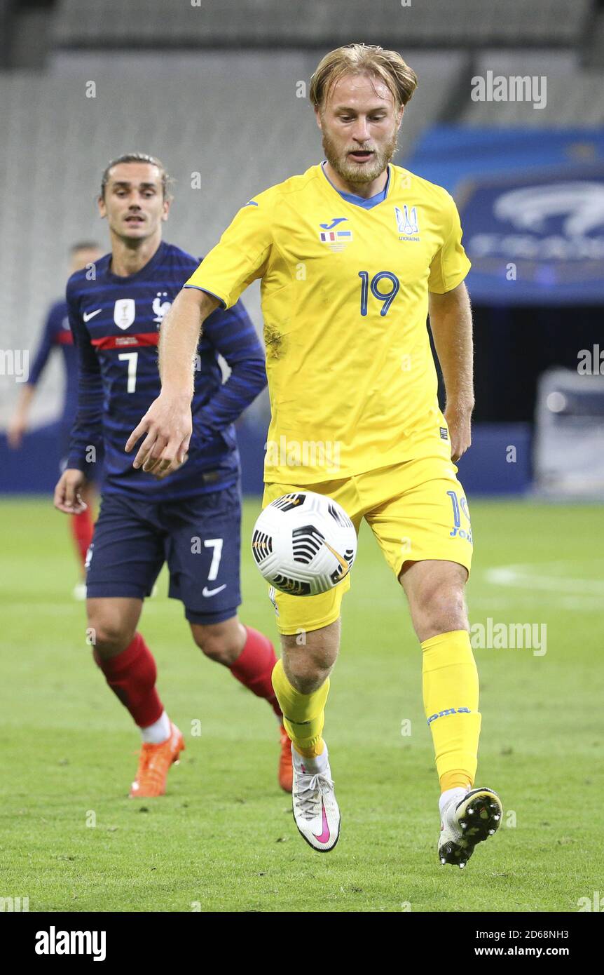 oman Bezus aus der Ukraine, Antoine Griezmann aus Frankreich während des Freundschaftsspiels zwischen Frankreich und der Ukraine am 7. Oktober 2020 in Stade Stockfoto