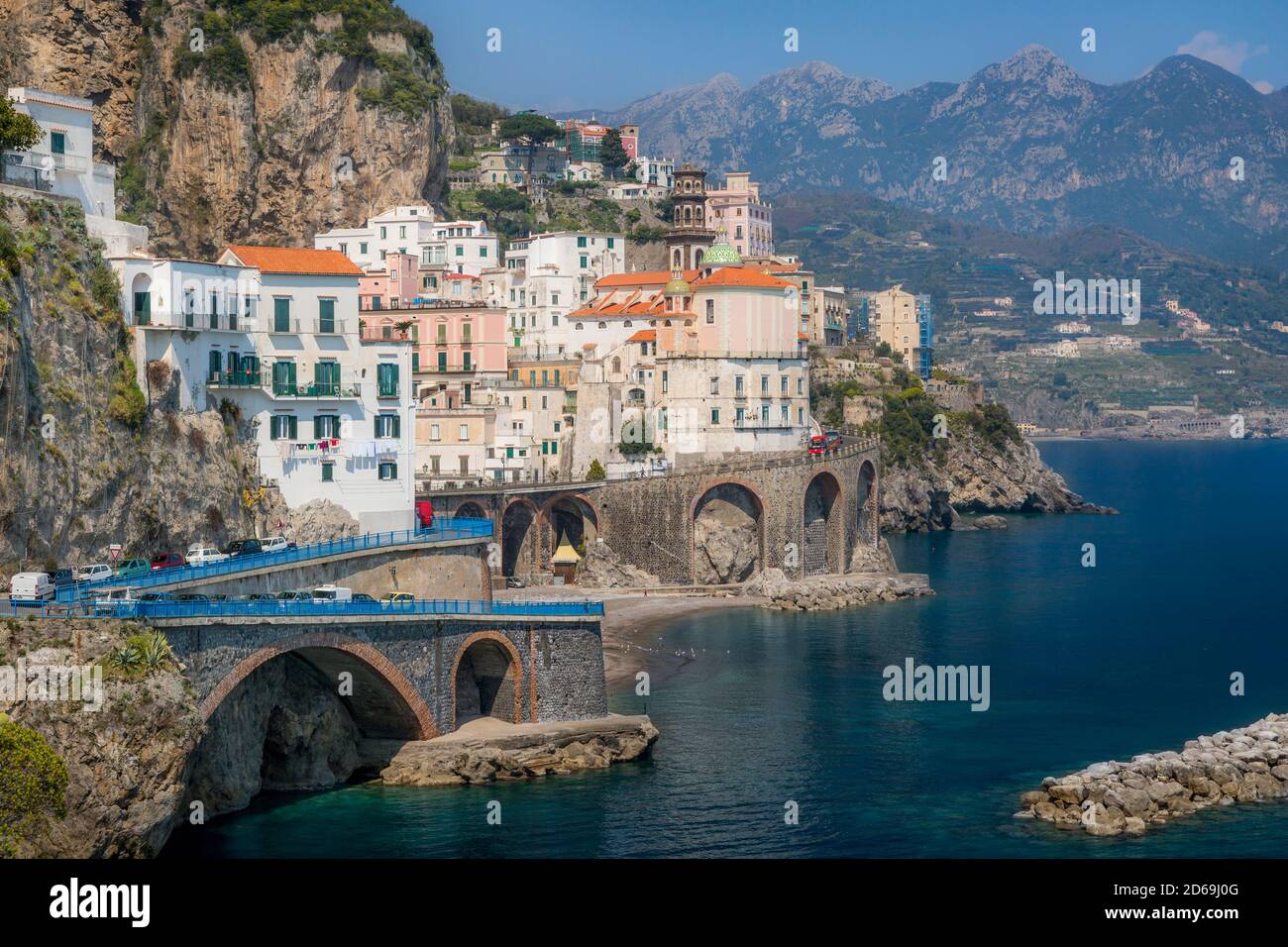 Seaside Town von Atrani in der Nähe von Amalfi, Kampanien, Italien Stockfoto