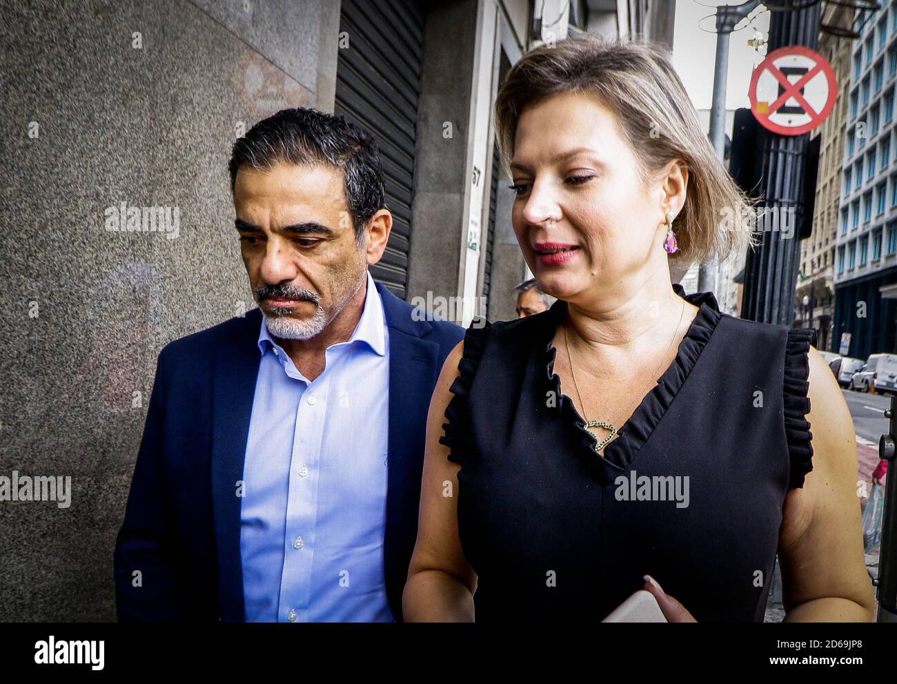 SÃO PAULO, SP - 15.10.2020: JOICE HASSELMANN ALMOÇA NA ACSP - der Kandidat für den Bürgermeister der Stadt São Paulo von der PSL, Joice Hasselmann und seinem Stellvertreter Ivan Sayeg, Ankunft in der Zentrale der Handelsvereinigung von São Paulo am Morgen dieses Donnerstag (15), um in einem Mittagessen-Debatte mit Vertretern des Unternehmens teilnehmen, in der zentralen Region der Hauptstadt. (Foto: Aloisio Mauricio/Fotoarena) Stockfoto