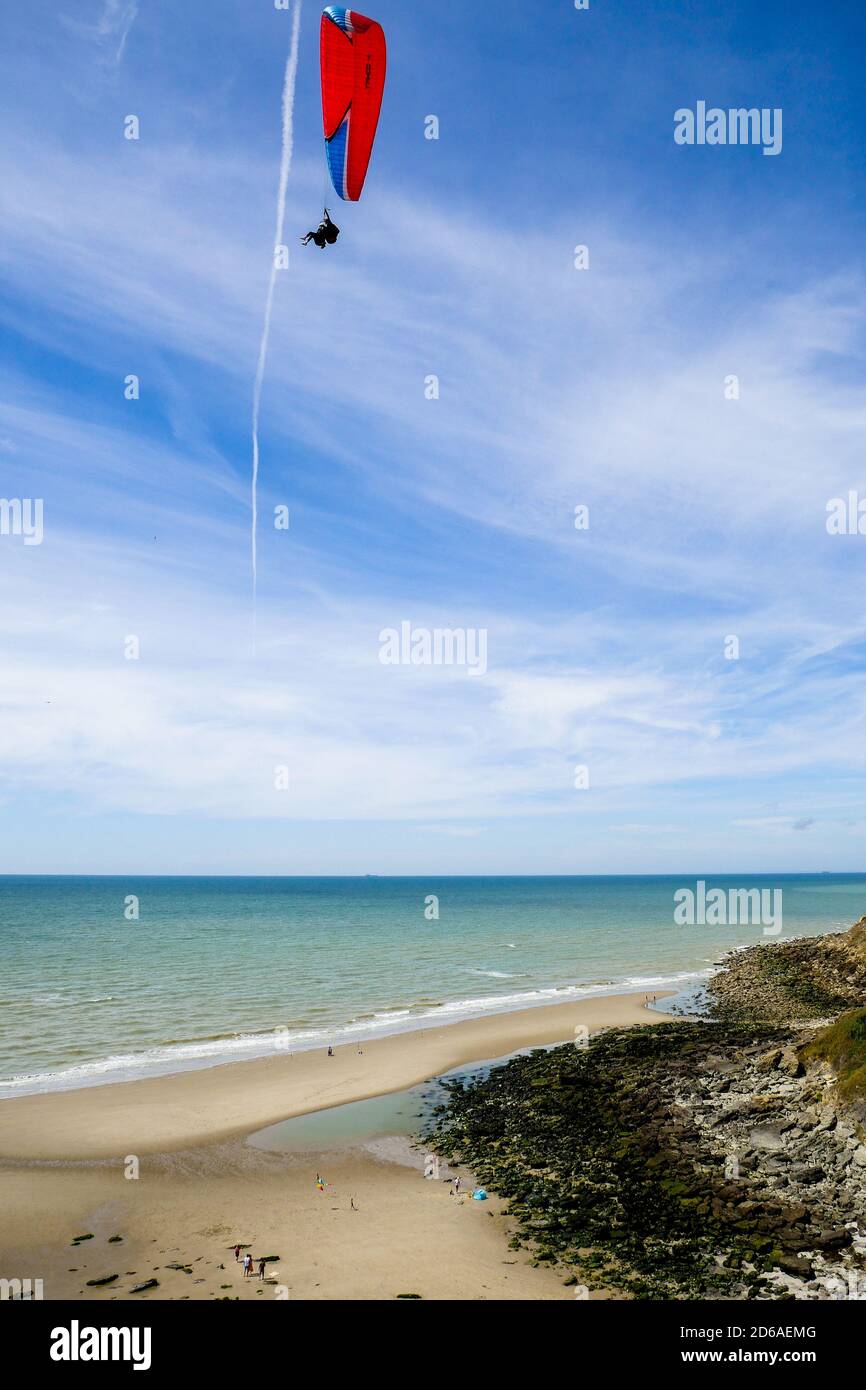 Paragliding, Équihen-Plage, Hauts-de-France, Picardie, Frankreich Stockfoto