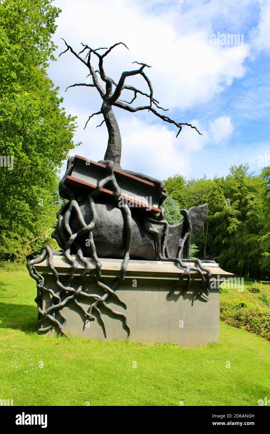 Bill Woodrows Skulptur "unabhängig von der Geschichte" wurde ursprünglich 2000 auf dem vierten Sockel des Trafalgar Square installiert. Stockfoto