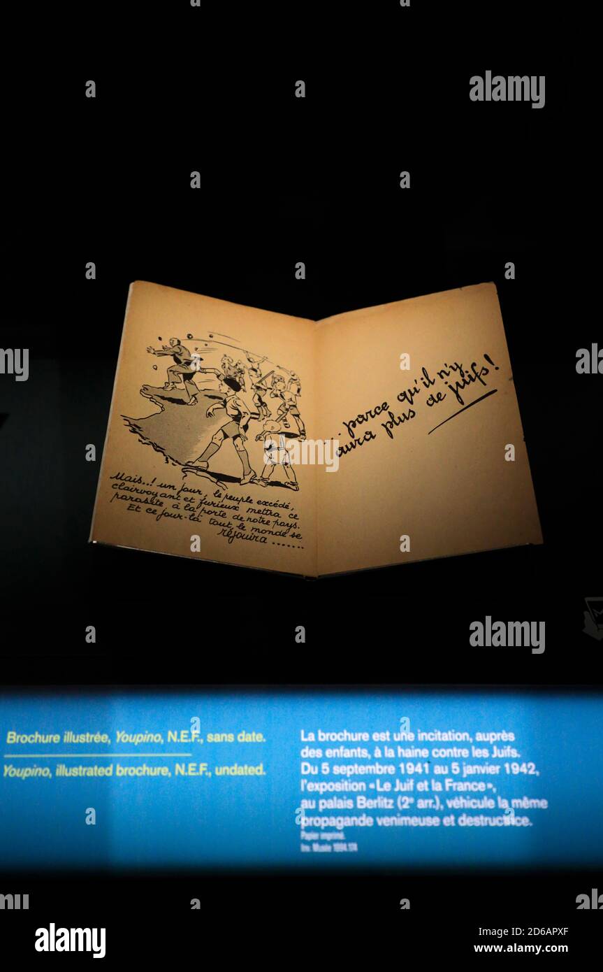 Antisemitismus-Broschüre von 1942 Ausstellung im Museum der Befreiung von Paris.Paris.Frankreich Stockfoto