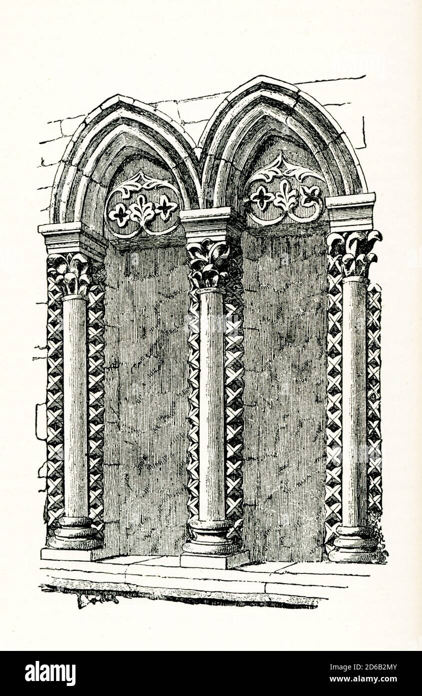 Diese Illustration eines Fensters in Oakham Castle stammt aus John Ruskins Essay „die sieben Lampen der Architektur“, der 1849 veröffentlicht wurde. Die normannische große Halle von Oakham Castle ist eines der schönsten erhaltenen Beispiele der einheimischen normannischen Architektur in Europa. John Ruskin war der führende englische Kunstkritiker der viktorianischen Zeit sowie ein Kunstmäzen, Zeichner, Aquarellist, Philosoph, prominenter Sozialdenker und Philanthropist. Er schrieb über so unterschiedliche Themen wie Geologie, Architektur, Mythos, Ornithologie, Literatur, Bildung, Botanik und politische Ökonomie. Die "Lampen" des Titels sind Ruskin's Stockfoto