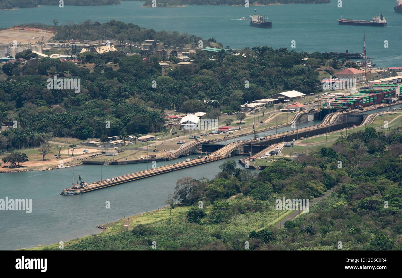Luftaufnahme Von Gatun Schleusen Am Panama Kanal Stockfoto