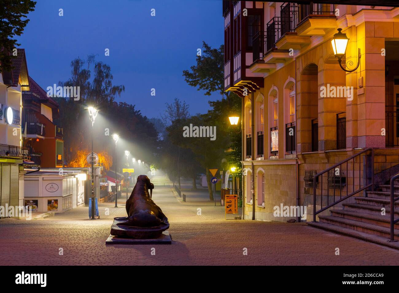 Mielno, Zentrum, Walrossfigur, Woiwodschaft Westpommern, Polen Stockfoto