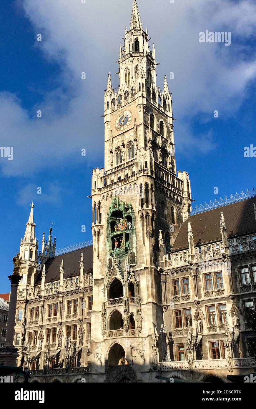 Neues Rathaus von München am Marienplatz mit dem Sitz des Oberbürgermeisters der bayerischen Landeshauptstadt - Deutschland. Stockfoto