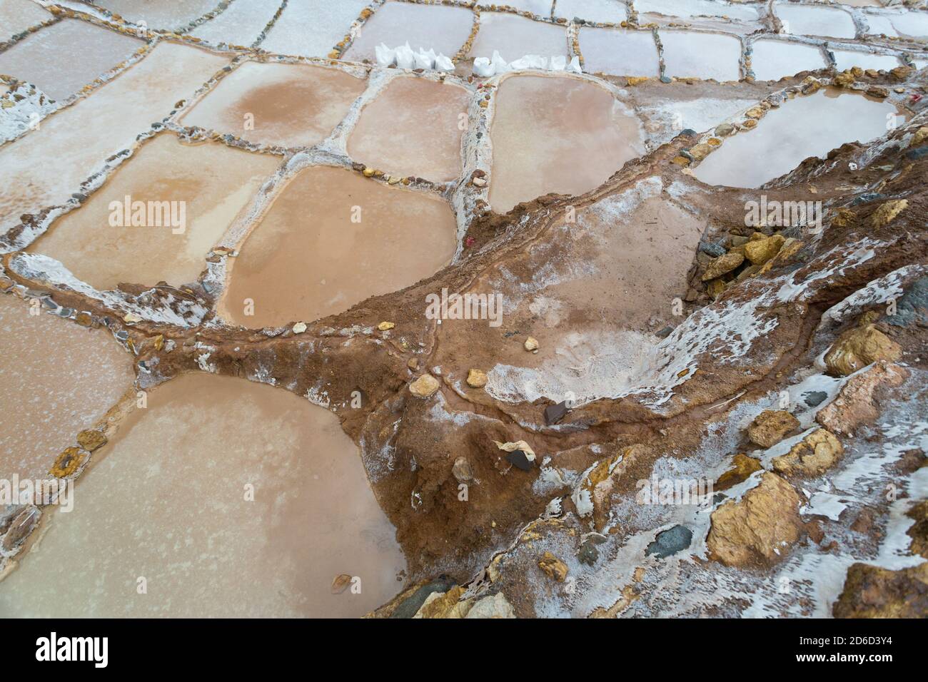 Salinas de Maras, in der Nähe von Cuzco, Perù Stockfoto