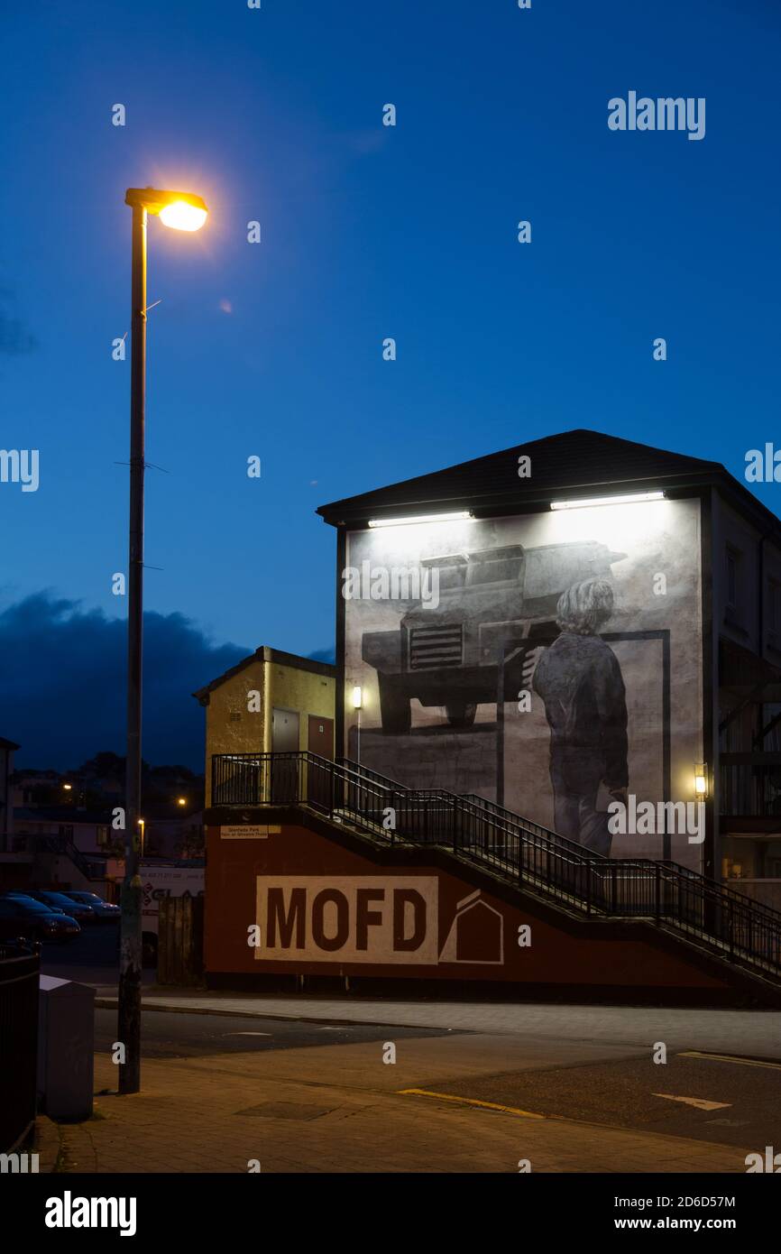 17.07.2019, Derry, Nordirland, Vereinigtes Königreich - Katholisches Wandgemälde im MOFD (Museum of Free Derry), Bogside nur wenige Meter vom Ort des Bloo entfernt Stockfoto