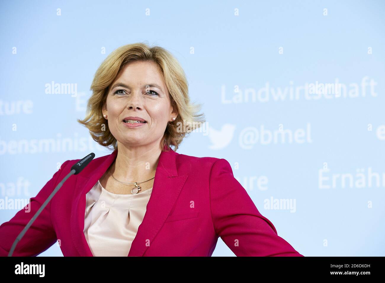 09.09.2020, Berlin, Berlin, Deutschland - Julia Kloeckner, Bundesministerin für Ernährung und Landwirtschaft bei einer Pressekonferenz im Ministerium. 00R200909D047CA Stockfoto