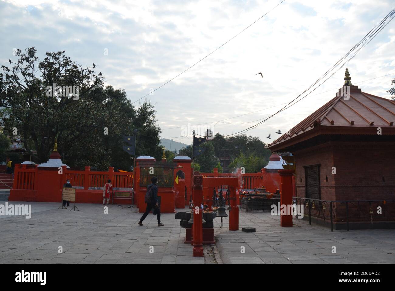 'Budhanilkantha Temple' ein berühmter hindu-Tempel und seine Räumlichkeiten im Kathmandu-Tal, Nepal. Stockfoto