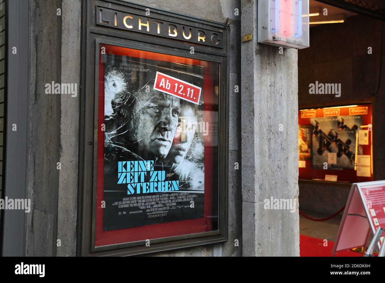 Essen Deutschland 20 September 2020 Plakat Fur Den James Bond Film Keine Zeit Zu Sterben In Einem Kino In E Stockfotografie Alamy