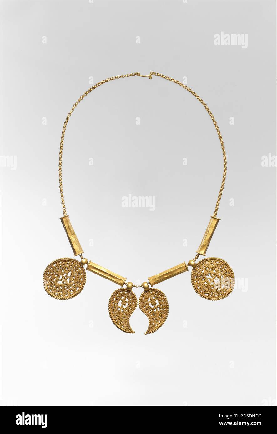 Goldene Halskette mit Anhänger, byzantinisch, ca. 7. Jahrhundert. Stockfoto