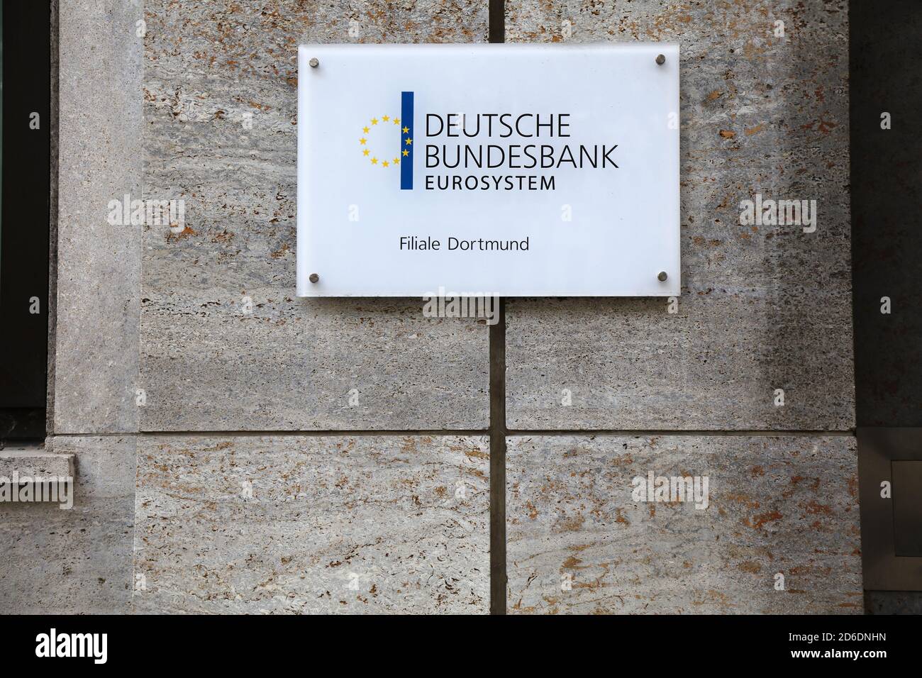 DORTMUND, 16. SEPTEMBER 2020: Deutsche Bundesbank, wörtlich "Deutsche Bundesbank" in Dortmund. Es ist die Zentralbank von Ge Stockfoto