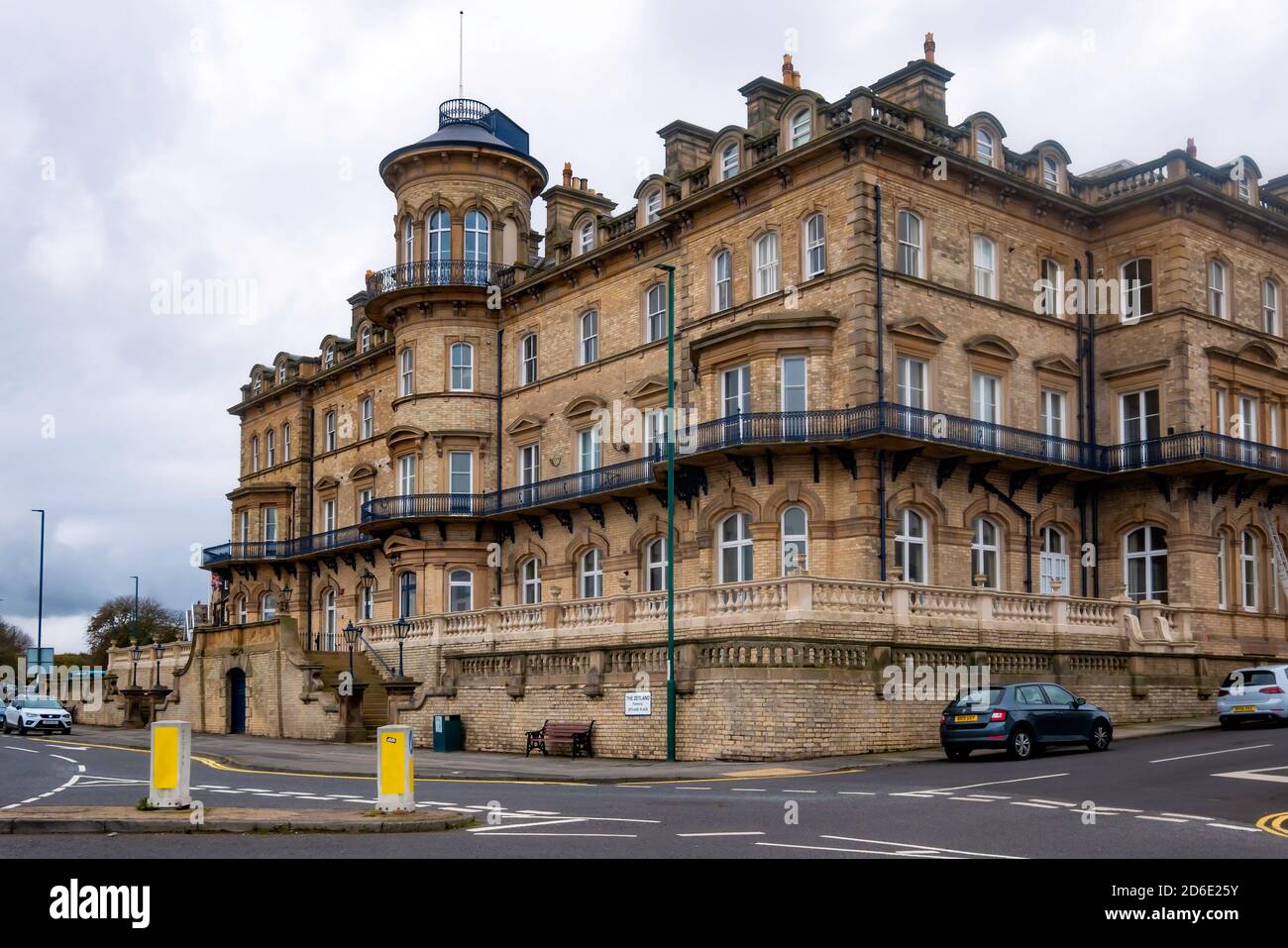 Die ehemalige Zetland Hotel Apartments das Größte in Saltburn in 1861 gebaut mit eigenem Zugang vom Bahnhof in den 1990er Jahren umgewandelt wurde Stockfoto