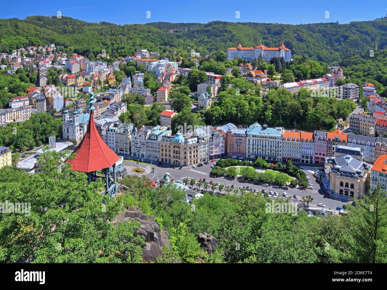 Panorama des Kurbereiches im Teplatal, Karlovy Vary, Kurdreieck, Böhmen, Tschechien Stockfoto