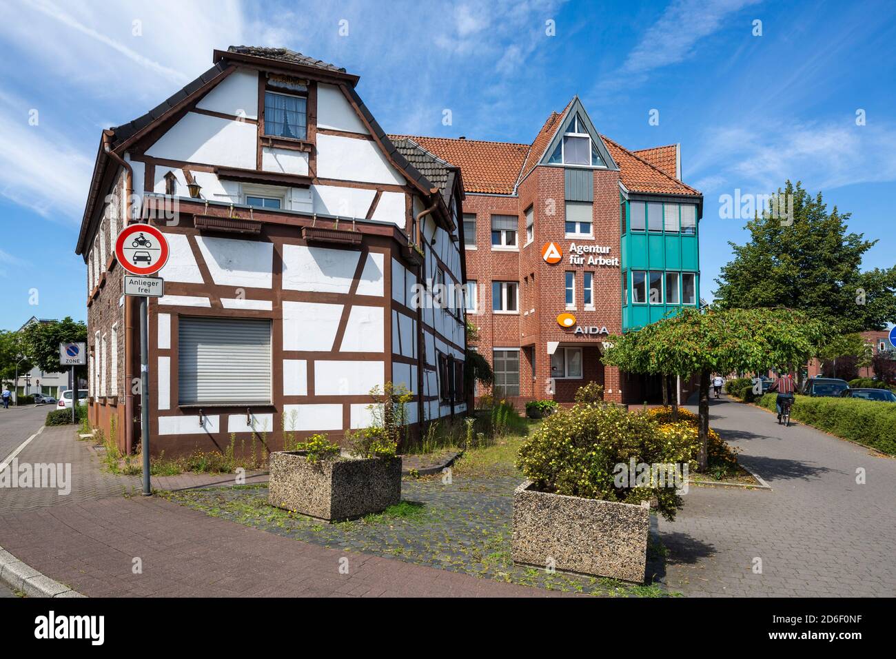 Deutschland, Dorsten, Lippe, Ruhrgebiet, Naturpark hohe Mark  Westmünsterland, Münsterland, Westfalen, Nordrhein-Westfalen,  Seidemannsches Haus, Fachwerkhaus Kappusstiege 19 und Arbeitsamt Dorsten  *** Ortsüberschrift *** Stockfotografie - Alamy