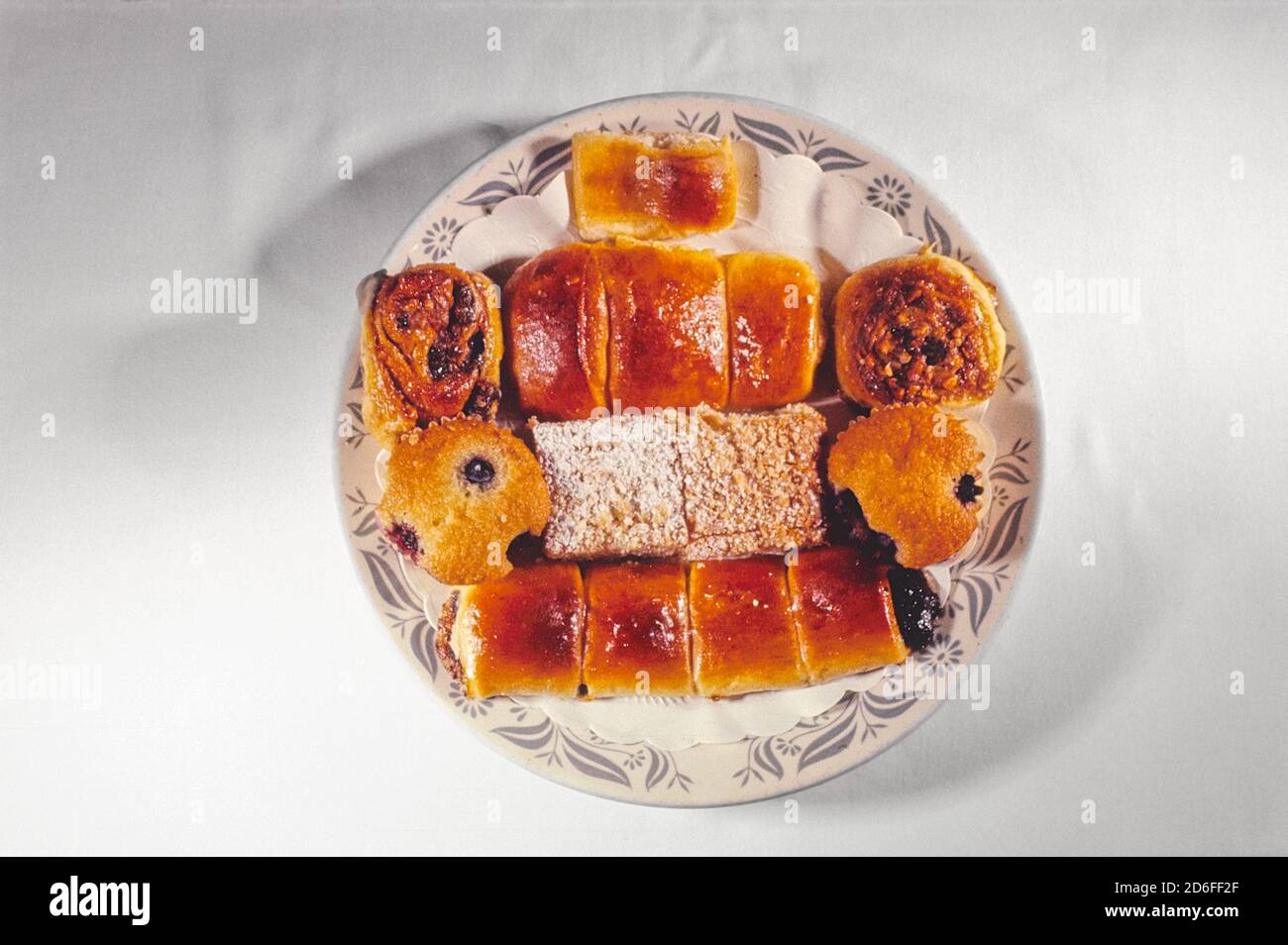 Coffee Cakes, Kutsher's Resort, Thompson, New York, USA, John Margolies Roadside America Photograph Archive, 1977 Stockfoto