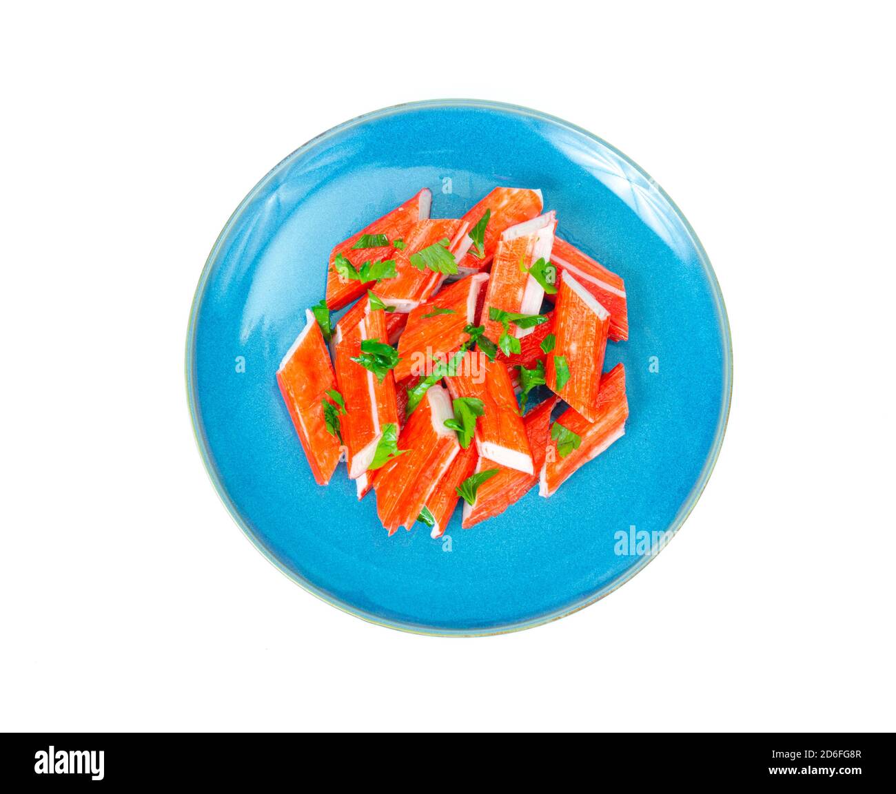 Krabbenstäbchen, Surimi, Imitation, Snack auf dem Teller. Foto Stockfoto