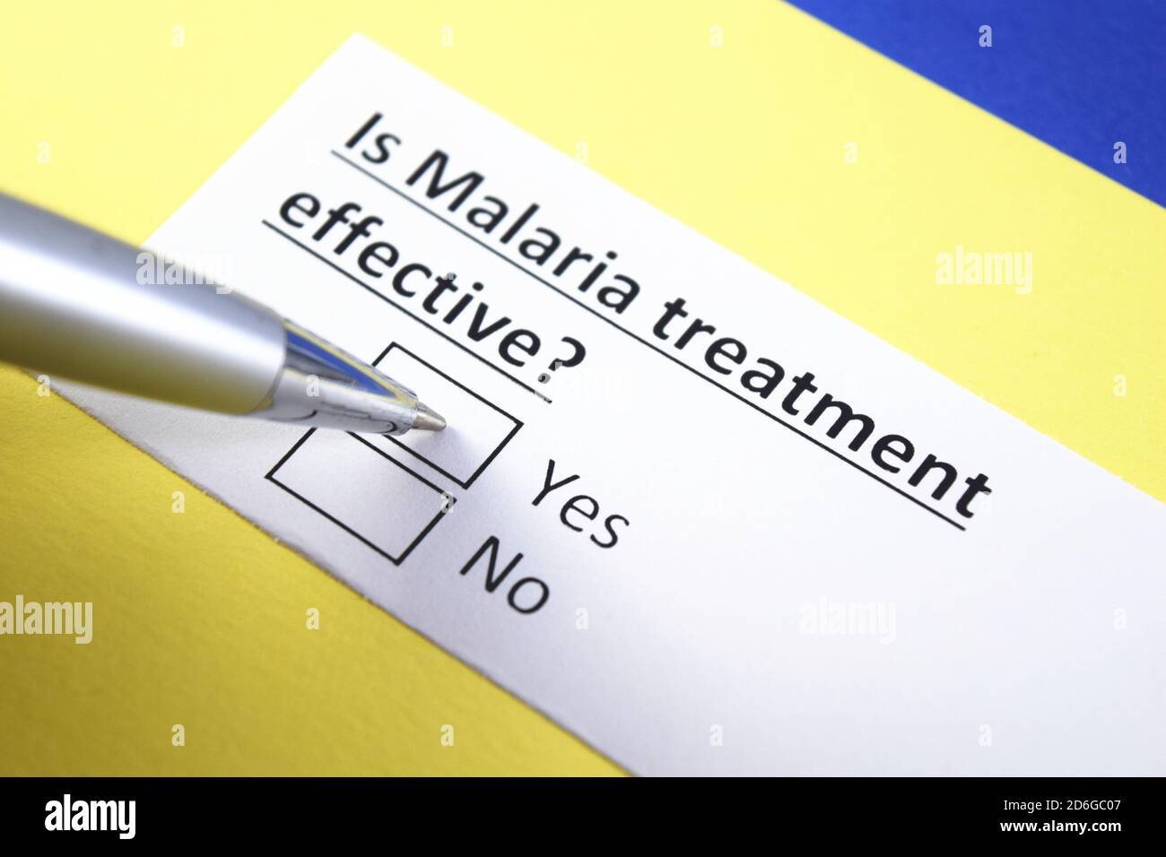 Ist eine Malariabehandlung wirksam? Ja oder Nein? Stockfoto