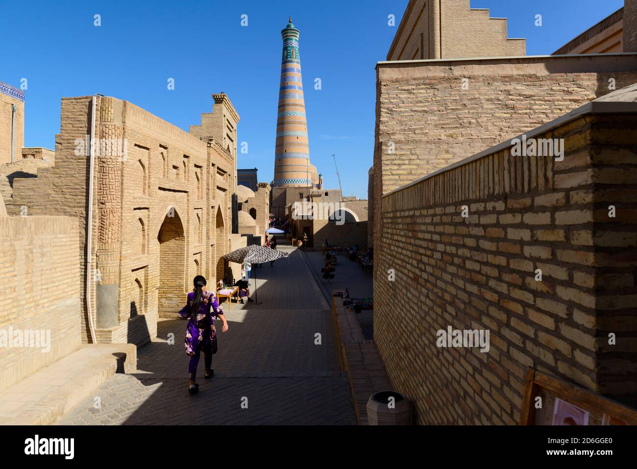 Straße in der Altstadt von Chiwa, Usbekistan. Stockfoto