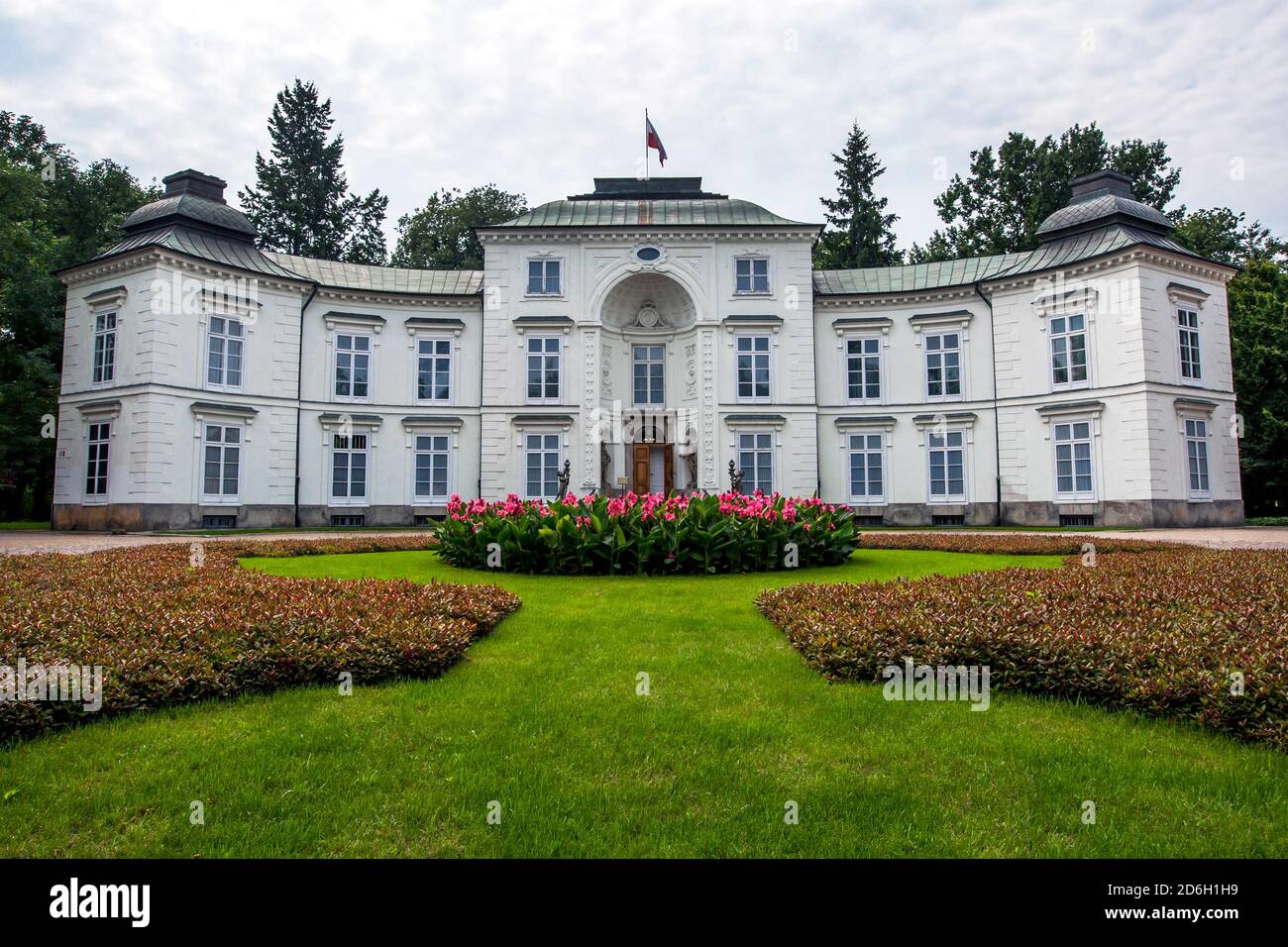 Der Königliche Myslewicki Palast im Lazienki Park in Warschau in Polen. Stockfoto