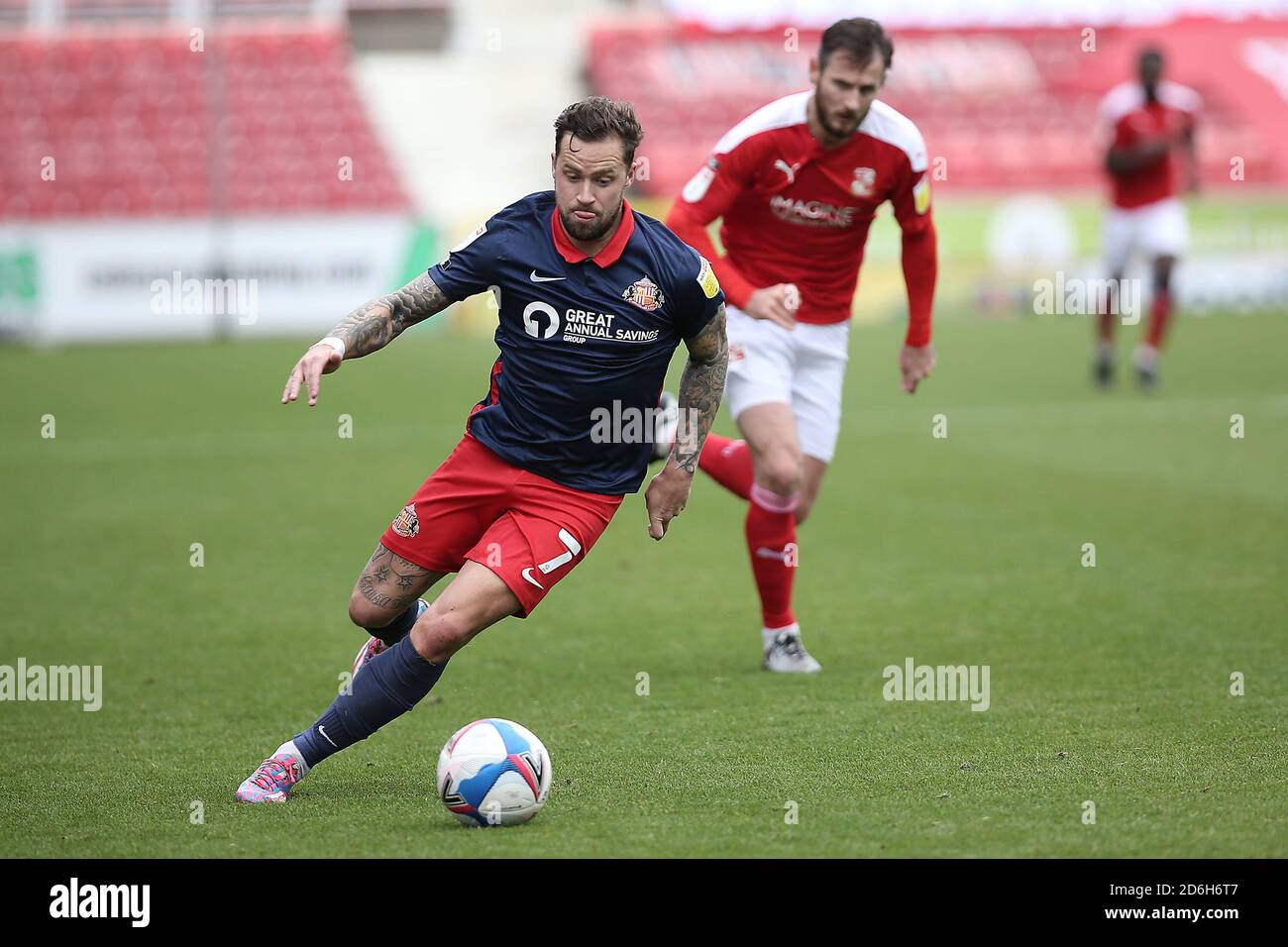 Swindon, Großbritannien. Oktober 2020. Chris Maguire von Sunderland während des Spiels der EFL Sky Bet League 1 zwischen Swindon Town und Sunderland am 17. Oktober 2020 im County Ground, Swindon, England. Foto von Dave Peters. Nur redaktionelle Verwendung, Lizenz für kommerzielle Nutzung erforderlich. Keine Verwendung bei Wetten, Spielen oder Veröffentlichungen einzelner Vereine/Vereine/Spieler. Kredit: UK Sports Pics Ltd/Alamy Live Nachrichten Stockfoto