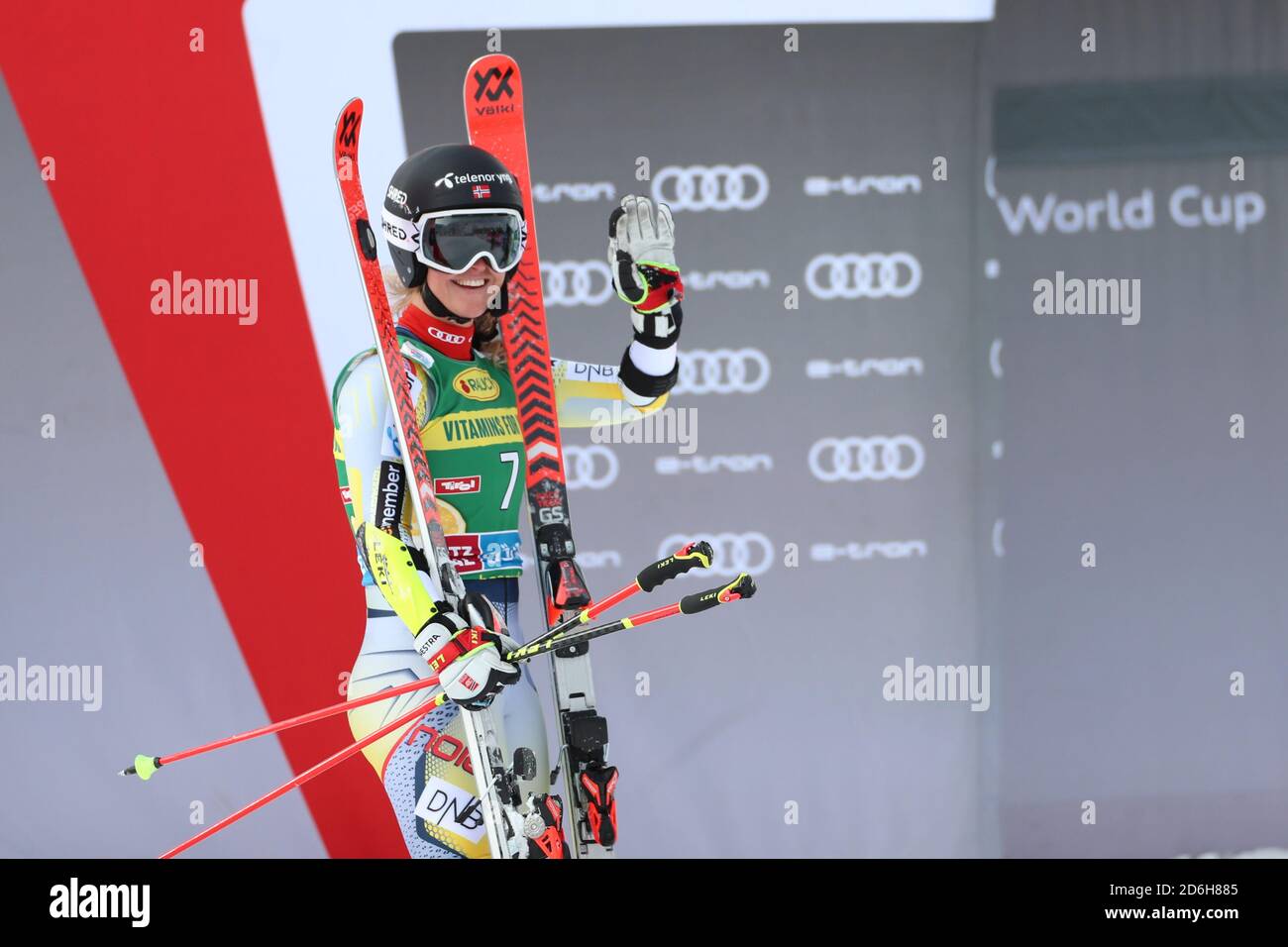 Solden, Österreich. Oktober 2020. SOELDEN, ÖSTERREICH. 17 2020. OKTOBER: 1. Damen-Riesenslalom im Rahmen des Alpinen Ski-Weltcups in Solden am 17. Oktober 2020; Lauf 2, Mina Fürst Holtmann (NOR) (Foto: Pierre Teyssot/ESPA-Images) Credit: European Sports Photo Agency/Alamy Live News Stockfoto