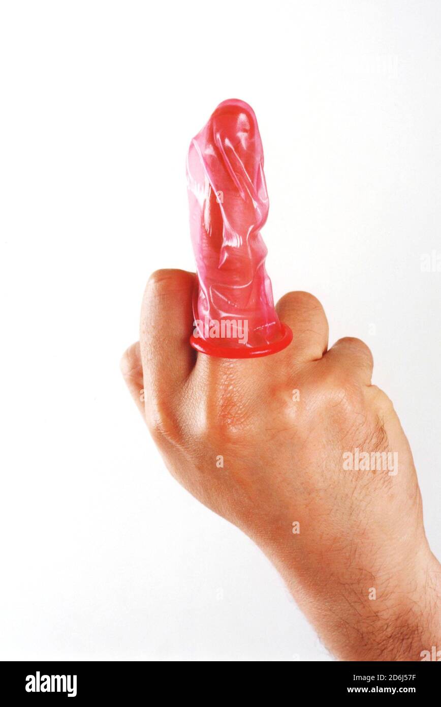Fick dich, Parodie, Mittelfinger mit Kondom, Berlin, Deutschland Stockfoto